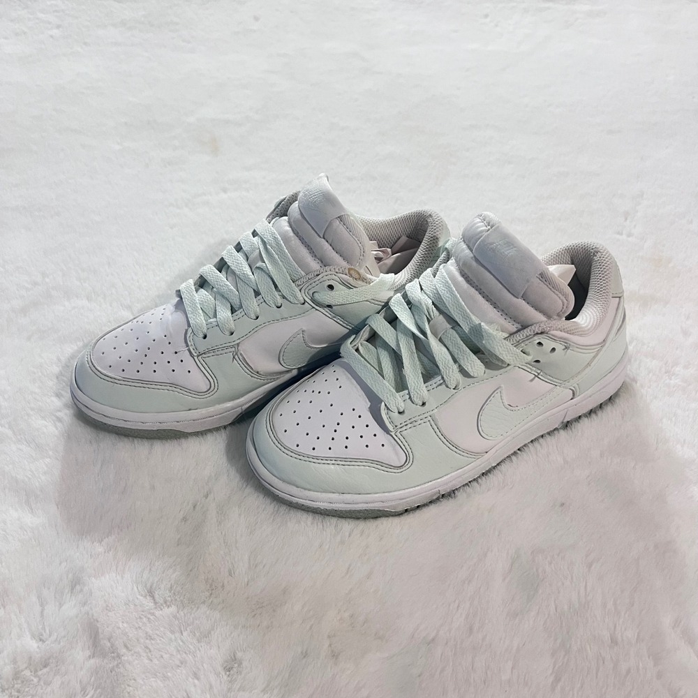 Nike Dunk‎ Low Sneakers Women's Shoes Athletic Casual Fashion Sneakers